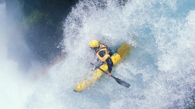 开云体育网站入口-LPL选手操作极限刷新观众认知，lpl选手训练时间表